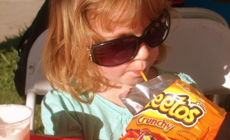 Nicole's daughter knew how to keep herself cool from the summer heat.